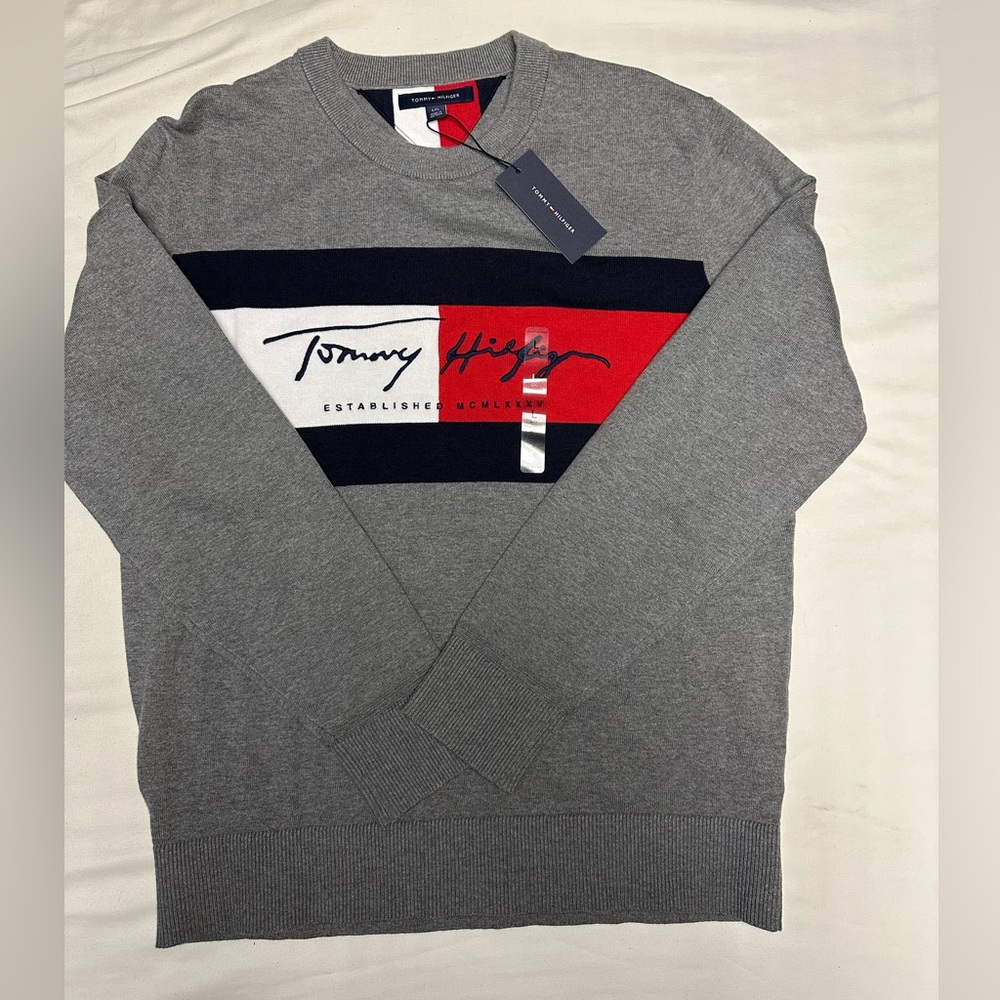 Tommy long sleeve tshirt